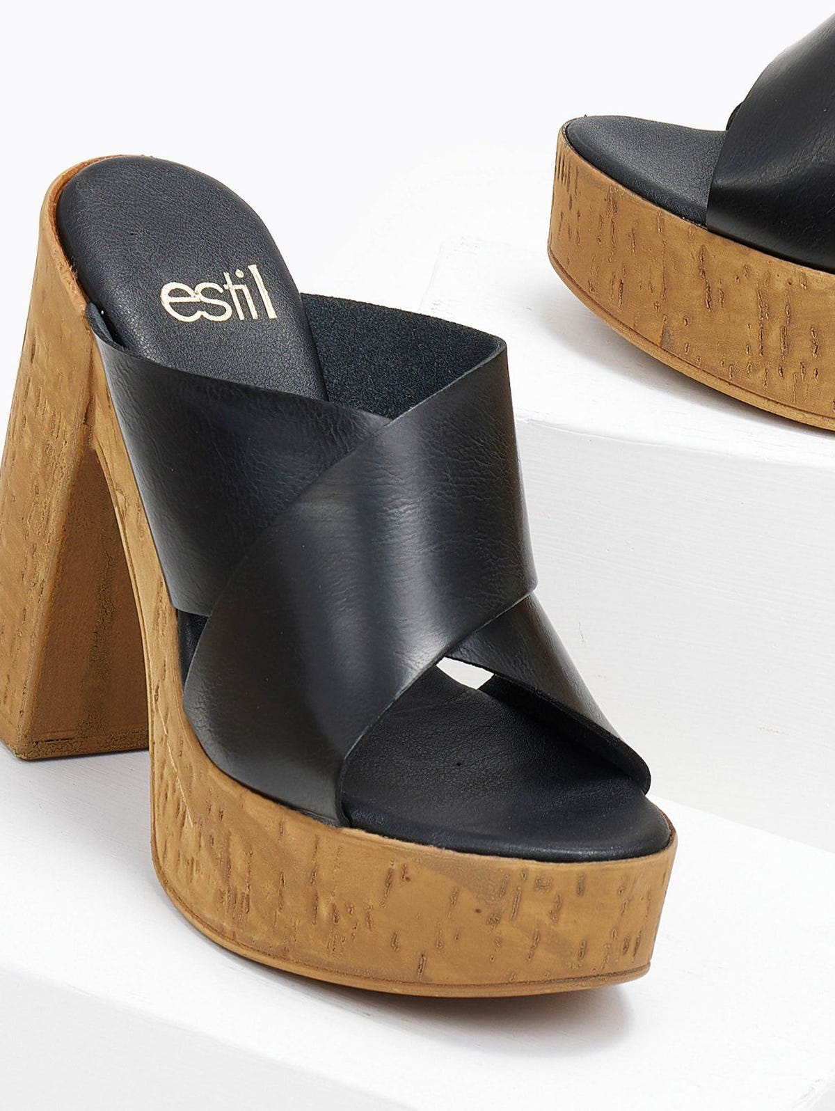 Mules crossover δερμάτινα με φελλό - Μαύρο - thefashionproject.gr - Estil