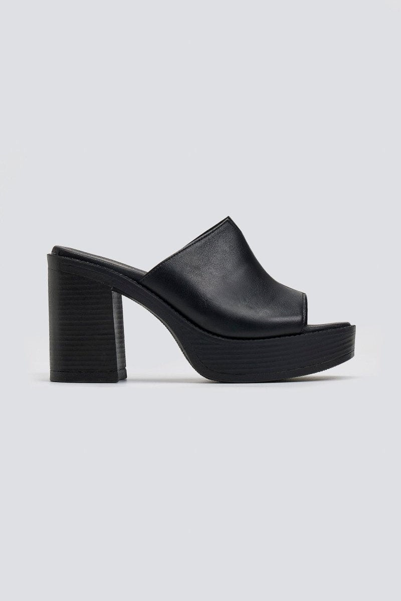 Mules δερμάτινα με φαρδιά φάσα TFP - Μαύρο - thefashionproject.gr - TFP