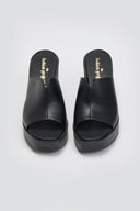 Mules δερμάτινα με φαρδιά φάσα TFP - Μαύρο - thefashionproject.gr - TFP
