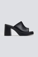 Mules δερμάτινα με φαρδιά φάσα TFP - Μαύρο - thefashionproject.gr - TFP