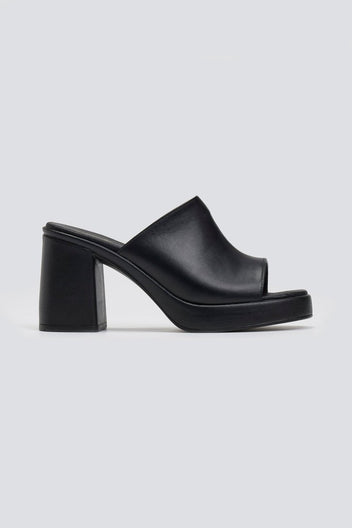 Mules δερμάτινα με φαρδιά φάσα TFP - Μαύρο - thefashionproject.gr - TFP