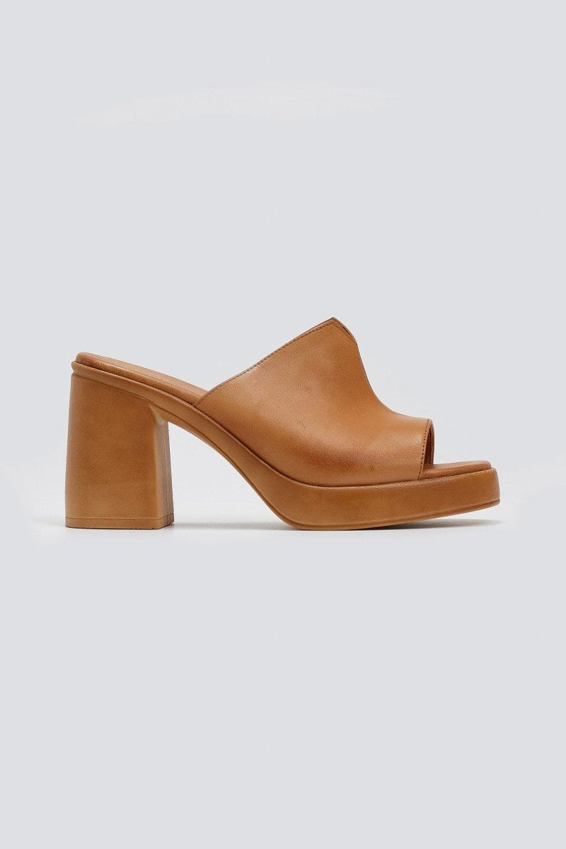 Mules δερμάτινα με φαρδιά φάσα TFP - Ταμπά - thefashionproject.gr - TFP