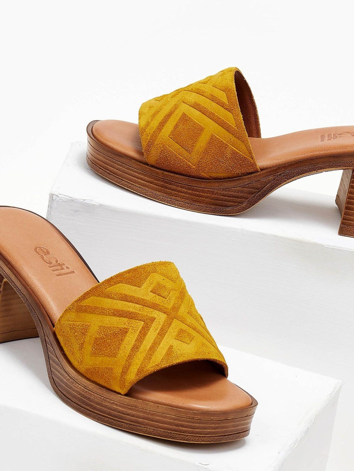 Mules καστόρινα με ανάγλυφο σχέδιο estil - Κίτρινο - thefashionproject.gr - Estil