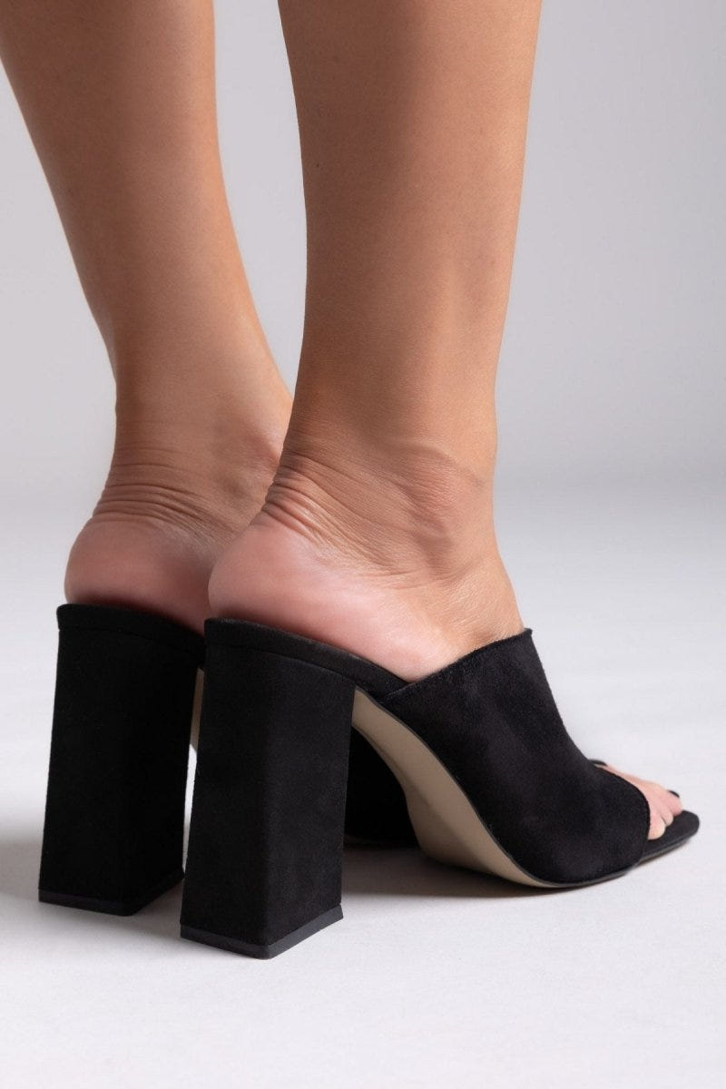Mules καστόρινα με δάκτυλο Tfp - Μαύρο - thefashionproject.gr - TFP