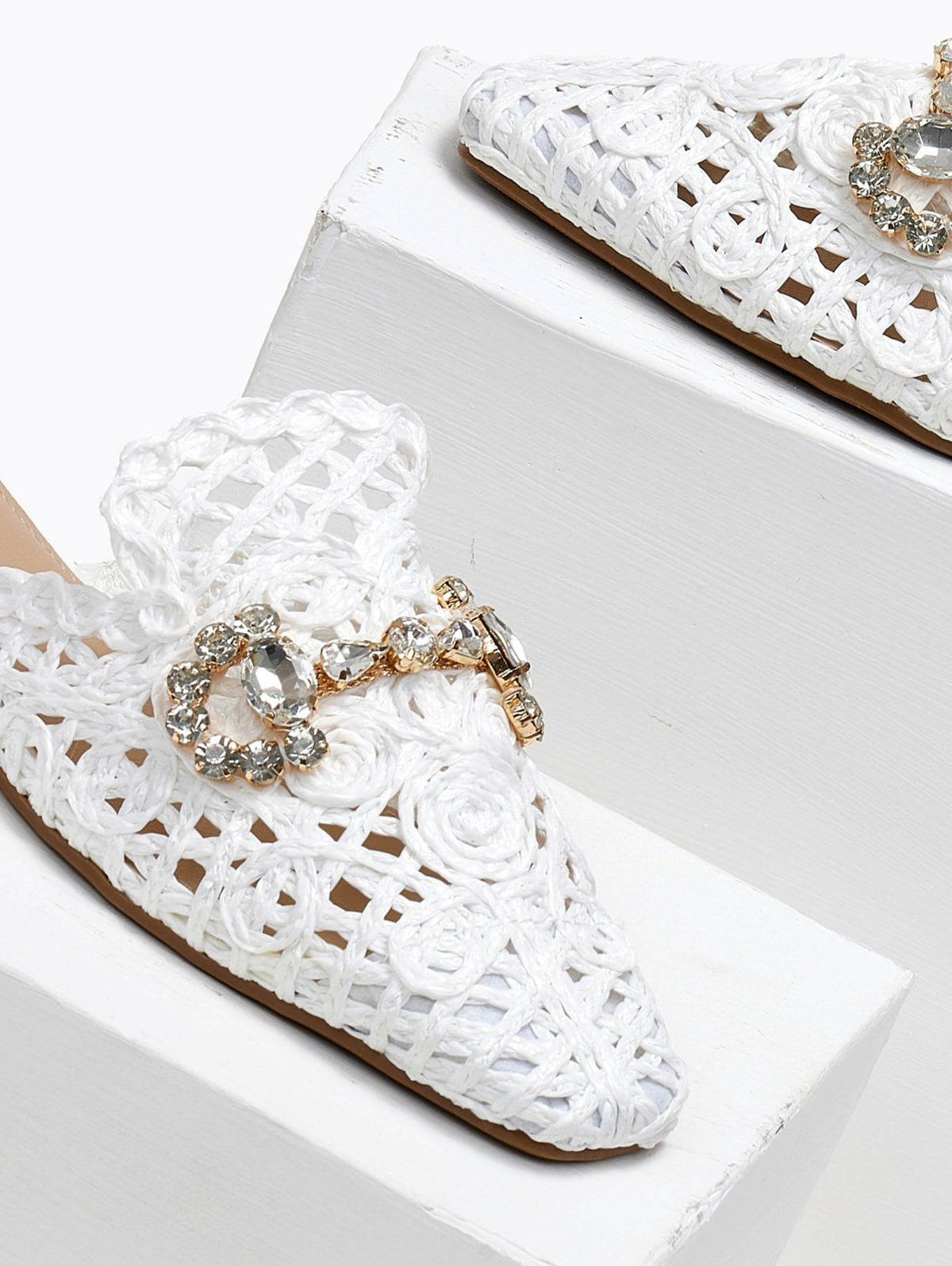 Mules κλειστά από ψάθα - Λευκό - thefashionproject.gr - ERYNN