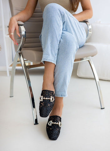 Mules κλειστά από ψάθα - Μαύρο - thefashionproject.gr - ERYNN