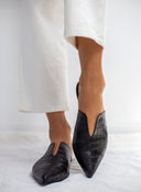 Mules κλειστά κροκό με άνοιγμα estil - Μαύρο - thefashionproject.gr - Estil