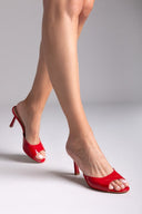 Mules λουστρίνι με λεπτό τακούνι TFP - Κόκκινο - thefashionproject.gr - TFP