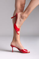 Mules λουστρίνι με λεπτό τακούνι TFP - Κόκκινο - thefashionproject.gr - TFP
