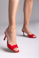 Mules λουστρίνι με λεπτό τακούνι TFP - Κόκκινο - thefashionproject.gr - TFP