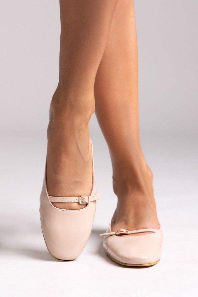 Mules λουστρίνι με λουράκι TFP - Nude - thefashionproject.gr - TFP