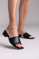 Mules με φαρδιά φάσα TFP - Μαύρο - thefashionproject.gr - TFP