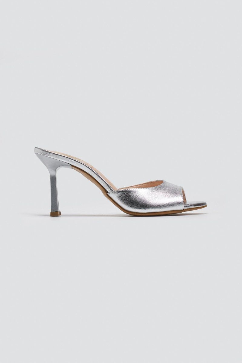 Mules με λεπτό τακούνι TFP - Ασημί - thefashionproject.gr - TFP