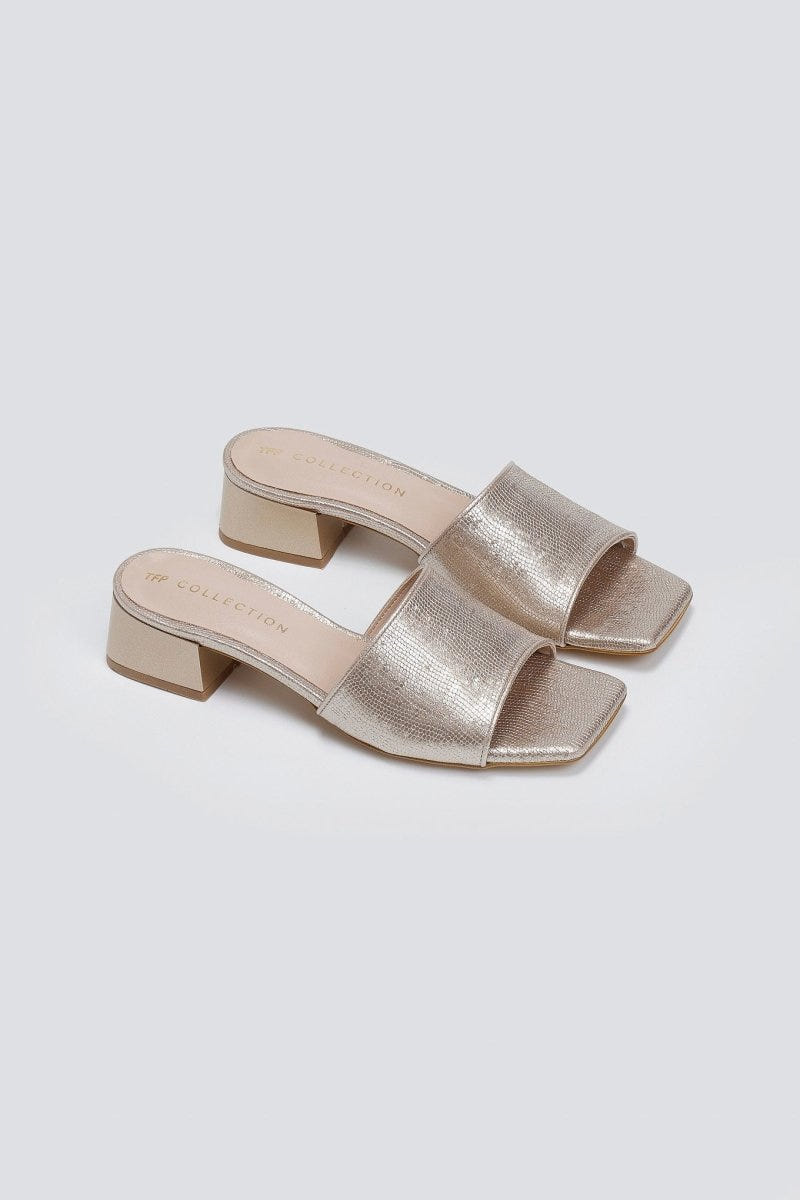 Mules με pattern TFP - Χρυσό - thefashionproject.gr - TFP
