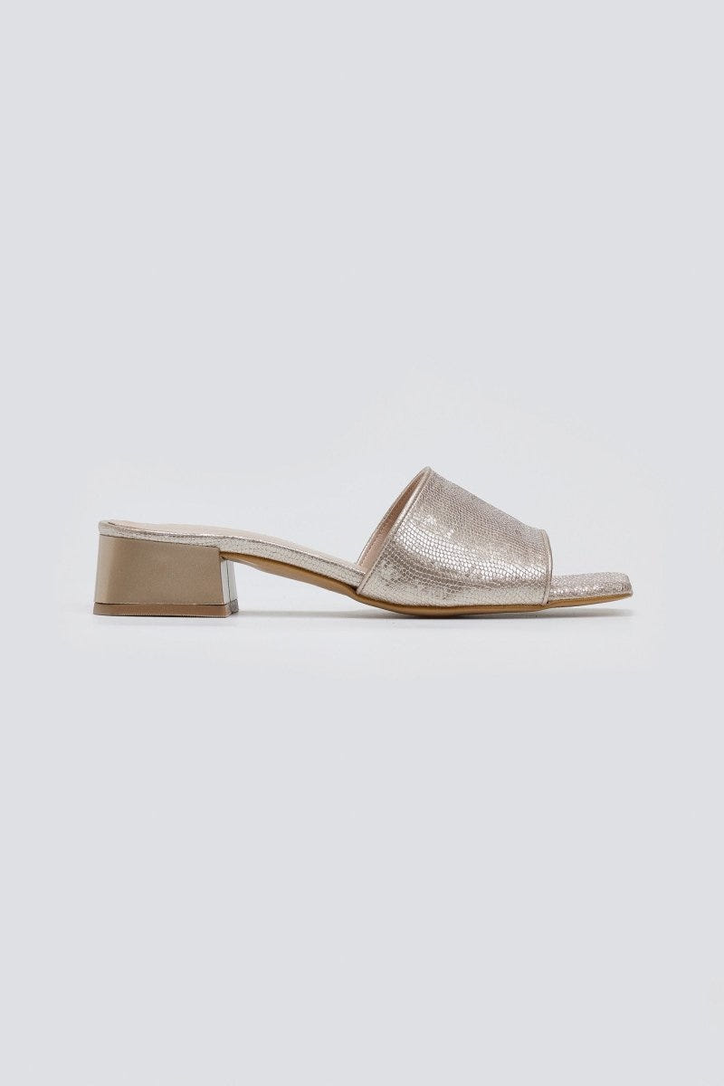 Mules με pattern TFP - Χρυσό - thefashionproject.gr - TFP