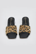 Mules με ponyskin φάσα και print TFP - Leopard - thefashionproject.gr - TFP