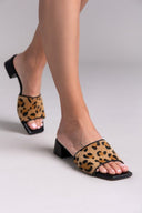 Mules με ponyskin φάσα και print TFP - Leopard - thefashionproject.gr - TFP