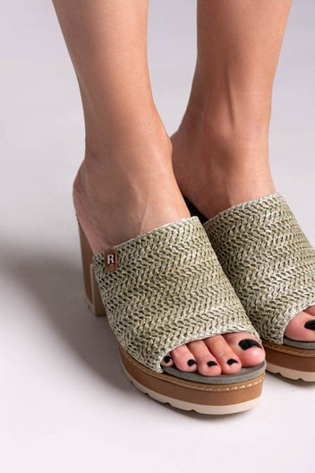 Mules με ψάθινη φάσα Refresh 172703 - Μέντα - thefashionproject.gr - Refresh