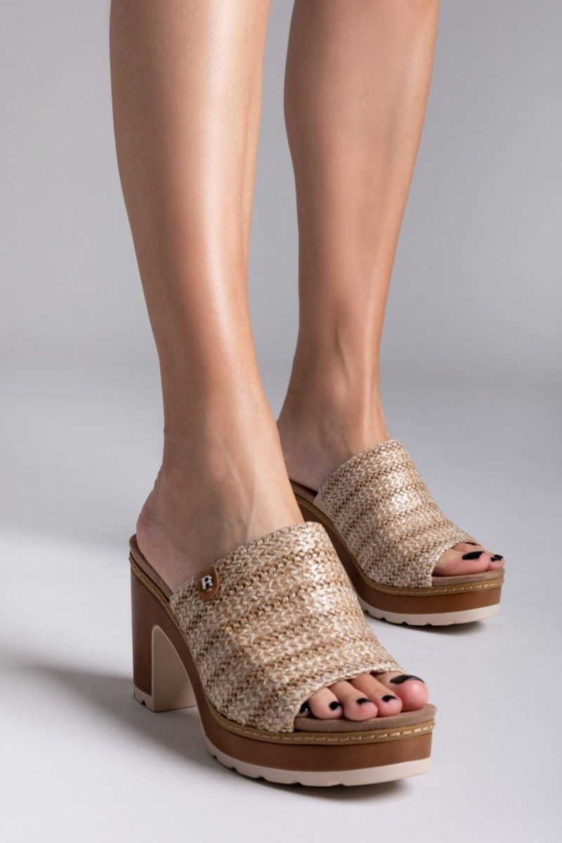 Mules με ψάθινη φάσα Refresh 172703 - Τάουπε - thefashionproject.gr - Refresh