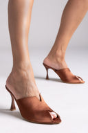 Mules σατέν με άνοιγμα Tfp - Μπρονζέ - thefashionproject.gr - TFP