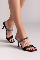 Mules σατέν με στρας λουράκι TFP - Μαύρο - thefashionproject.gr - TFP