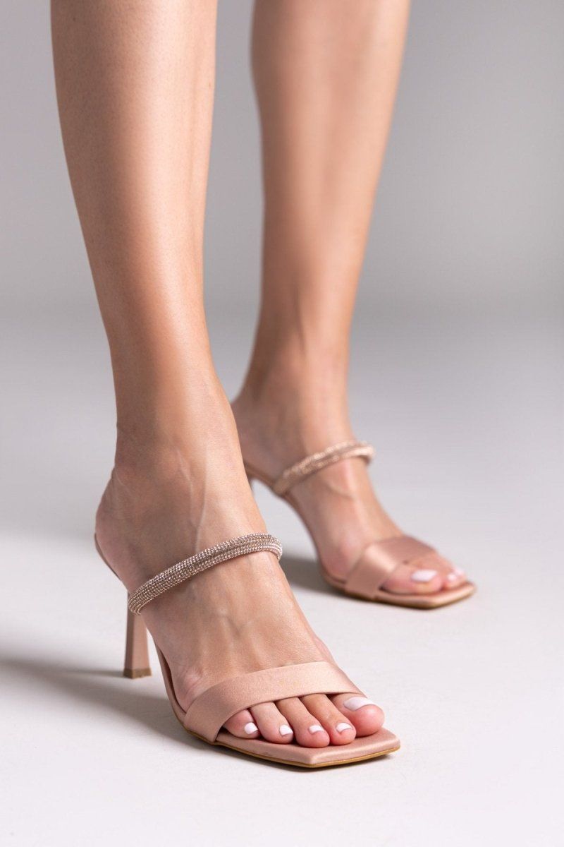 Mules σατέν με στρας λουράκι TFP - Nude - thefashionproject.gr - TFP