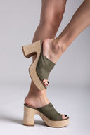Mules suede με ψάθα στη σόλα ERYNN - Χακί - thefashionproject.gr - ERYNN