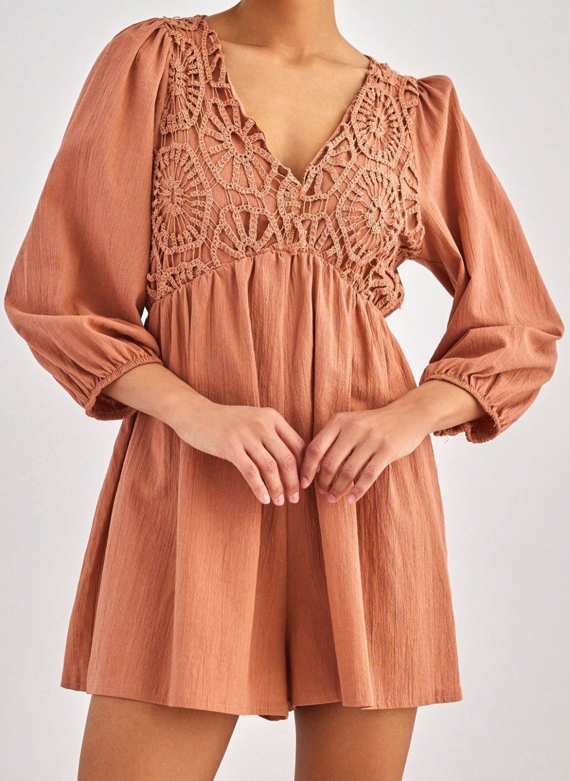 Ολόσωμο σορτς με crocchet σχέδιο - Κεραμιδί - thefashionproject.gr - BISOU