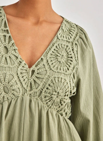 Ολόσωμο σορτς με crocchet σχέδιο - Χακί - thefashionproject.gr - BISOU