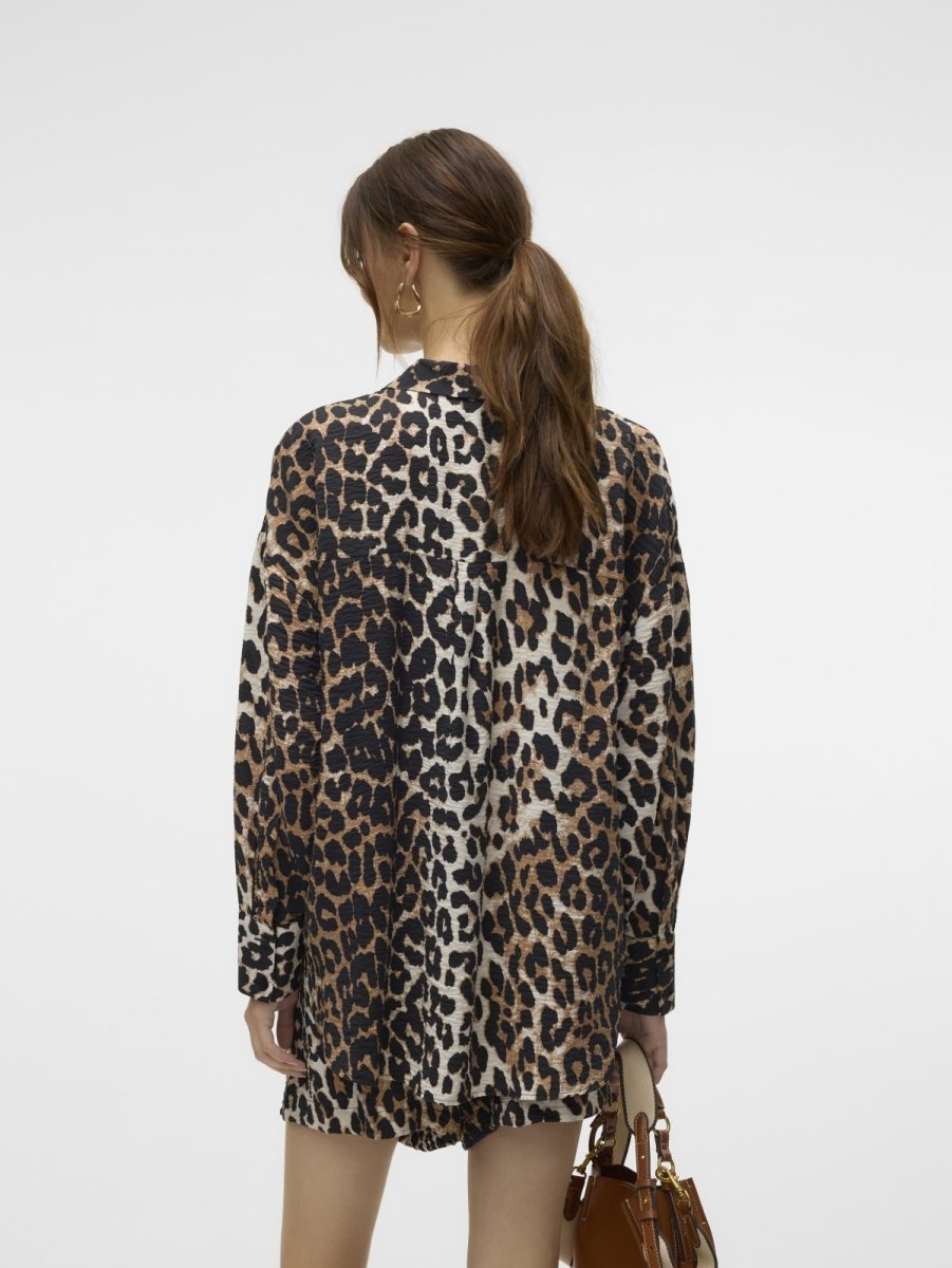 Oversize πουκάμισο με print Vero Moda 10315150 - Leopard - thefashionproject.gr - VERO MODA