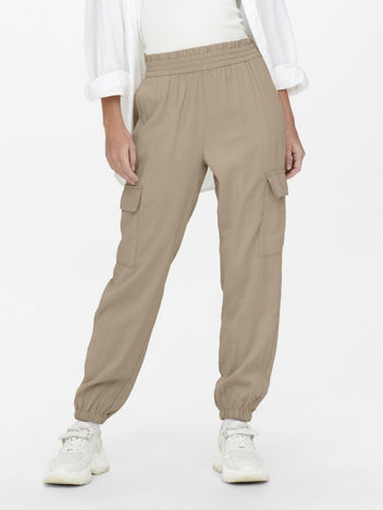 Παντελόνι cargo υφασμάτινο ONLY 15245364 - Άμμου - thefashionproject.gr - ONLY