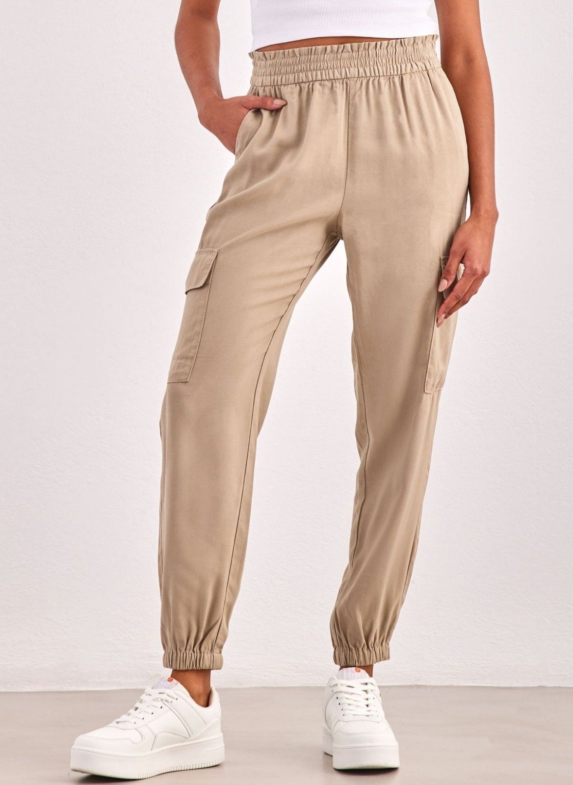 Παντελόνι cargo υφασμάτινο ONLY 15245364 - Άμμου - thefashionproject.gr - ONLY