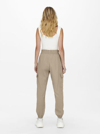 Παντελόνι cargo υφασμάτινο ONLY 15245364 - Άμμου - thefashionproject.gr - ONLY