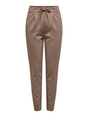 Παντελόνι carrot fit με κορδόνι ONLY 15115847 - Τάουπε - thefashionproject.gr - ONLY