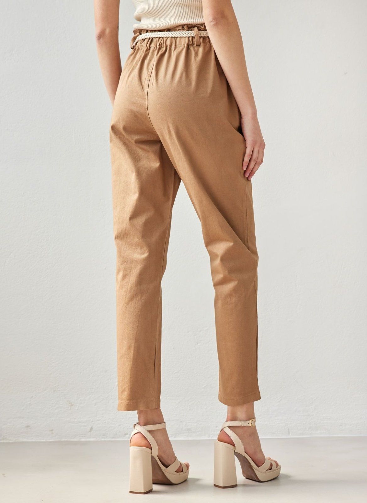 Παντελόνι chino με ζώνη - Κάμελ - thefashionproject.gr - The Fashion Project