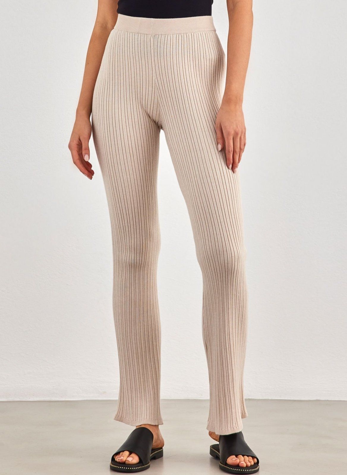 Παντελόνι πλεκτό με flare μπατζάκια ONLY 15310541 - Μπεζ - thefashionproject.gr - ONLY