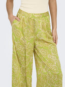 Παντελόνι σατέν με λαχούρια ONLY 15339991 - Lime - thefashionproject.gr - ONLY