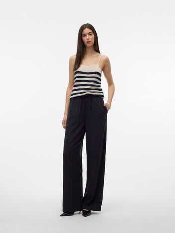 Παντελόνι σε loose γραμμή Vero Moda 10304898 - Μαύρο - thefashionproject.gr - VERO MODA