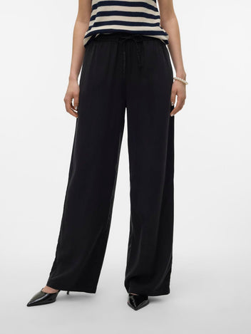 Παντελόνι σε loose γραμμή Vero Moda 10304898 - Μαύρο - thefashionproject.gr - VERO MODA