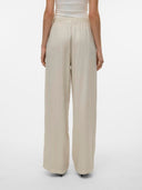 Παντελόνι σε loose γραμμή Vero Moda 10304898 - Μπεζ - thefashionproject.gr - VERO MODA