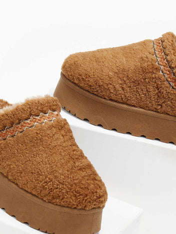 Παντόφλες teddy με συνθετική γούνα - Κάμελ - thefashionproject.gr - ERYNN