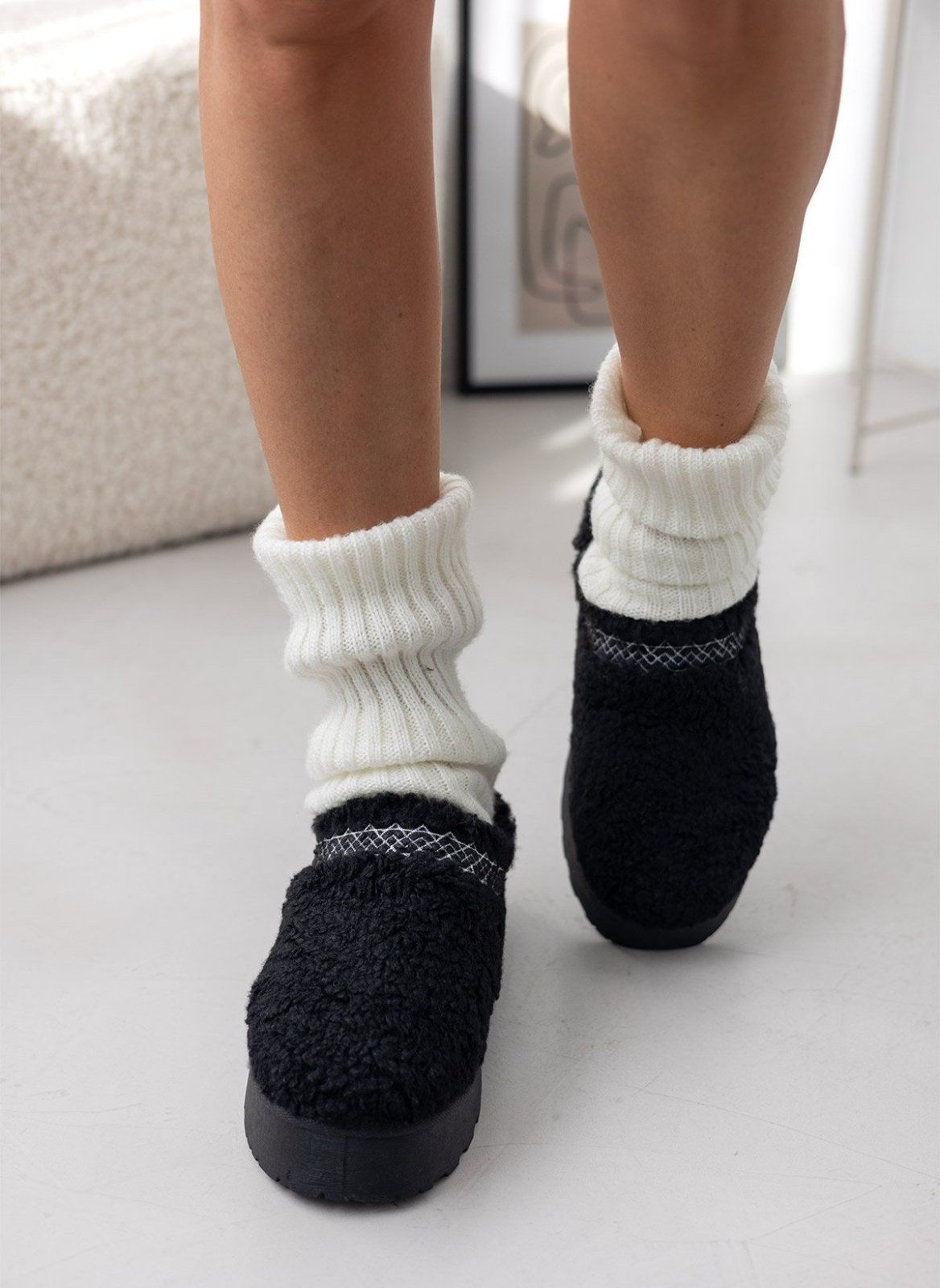 Παντόφλες teddy με συνθετική γούνα - Μαύρο - thefashionproject.gr - ERYNN