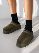 Παντόφλες teddy με συνθετική γούνα - Χακί - thefashionproject.gr - ERYNN
