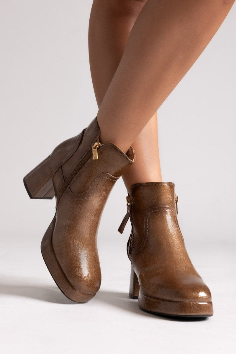 Patent Ankle Boots Xti 144272 with Block Heel - Light Brown Patent - thefashionproject.gr - Xti Footwear