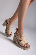 Πέδιλα από ψάθα με crossover φάσες Refresh 172707 - Μπεζ - thefashionproject.gr - Refresh