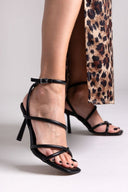 Πέδιλα crossover με μπαρέτα ONLY 15340883 - Μαύρο - thefashionproject.gr - ONLY