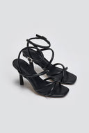 Πέδιλα crossover με μπαρέτα ONLY 15340883 - Μαύρο - thefashionproject.gr - ONLY