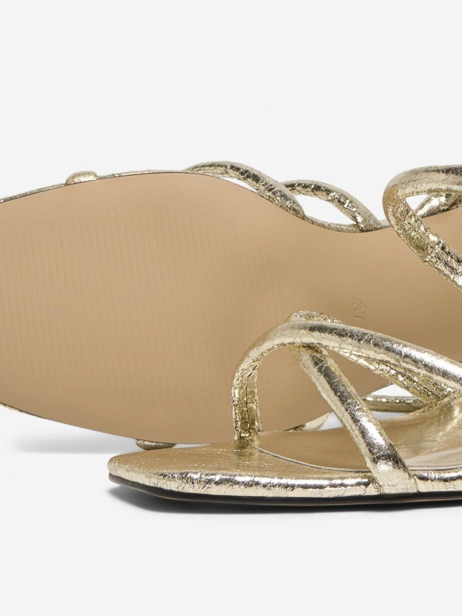 Πέδιλα crossover με μπαρέτα ONLY 15340883 - Χρυσό - thefashionproject.gr - ONLY