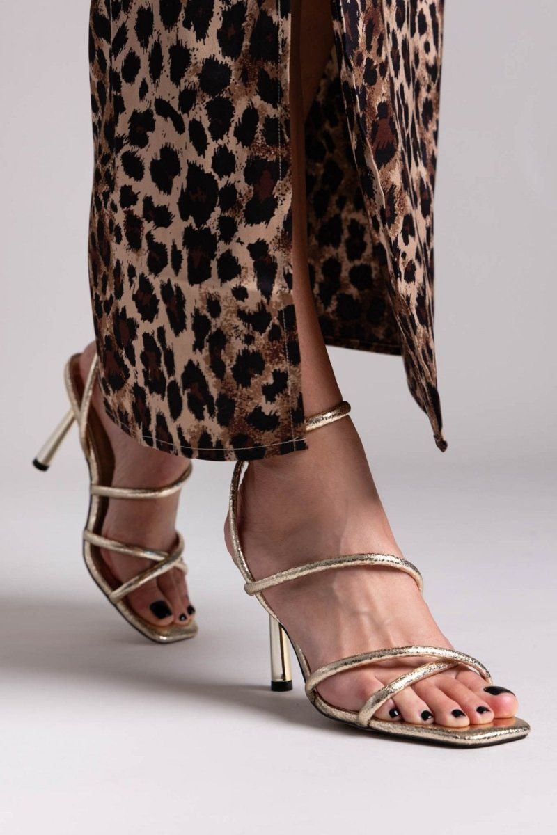 Πέδιλα crossover με μπαρέτα ONLY 15340883 - Χρυσό - thefashionproject.gr - ONLY