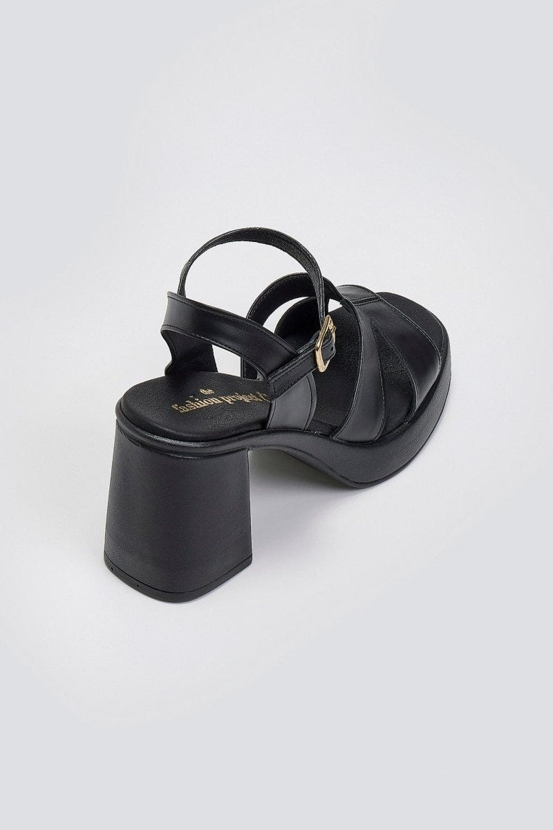 Πέδιλα δερμάτινα με ανοίγματα Tfp - Μαύρο - thefashionproject.gr - TFP